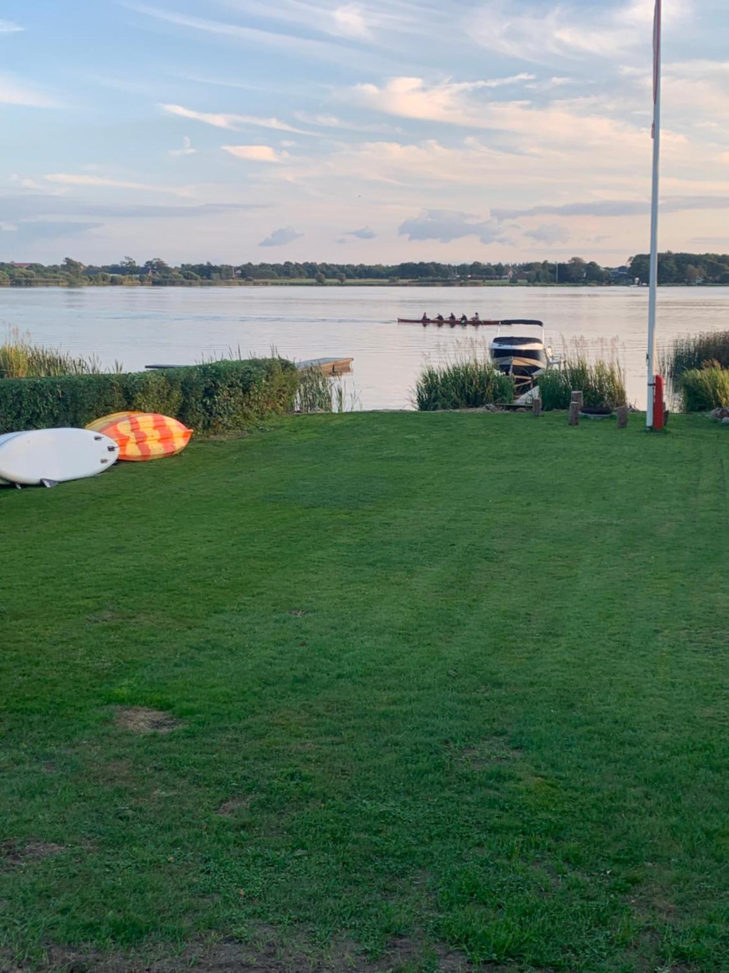 Huset Ved Soen Taet Pa Herning Og Mch Og Boxen 90 M2 Sunds Buitenkant foto