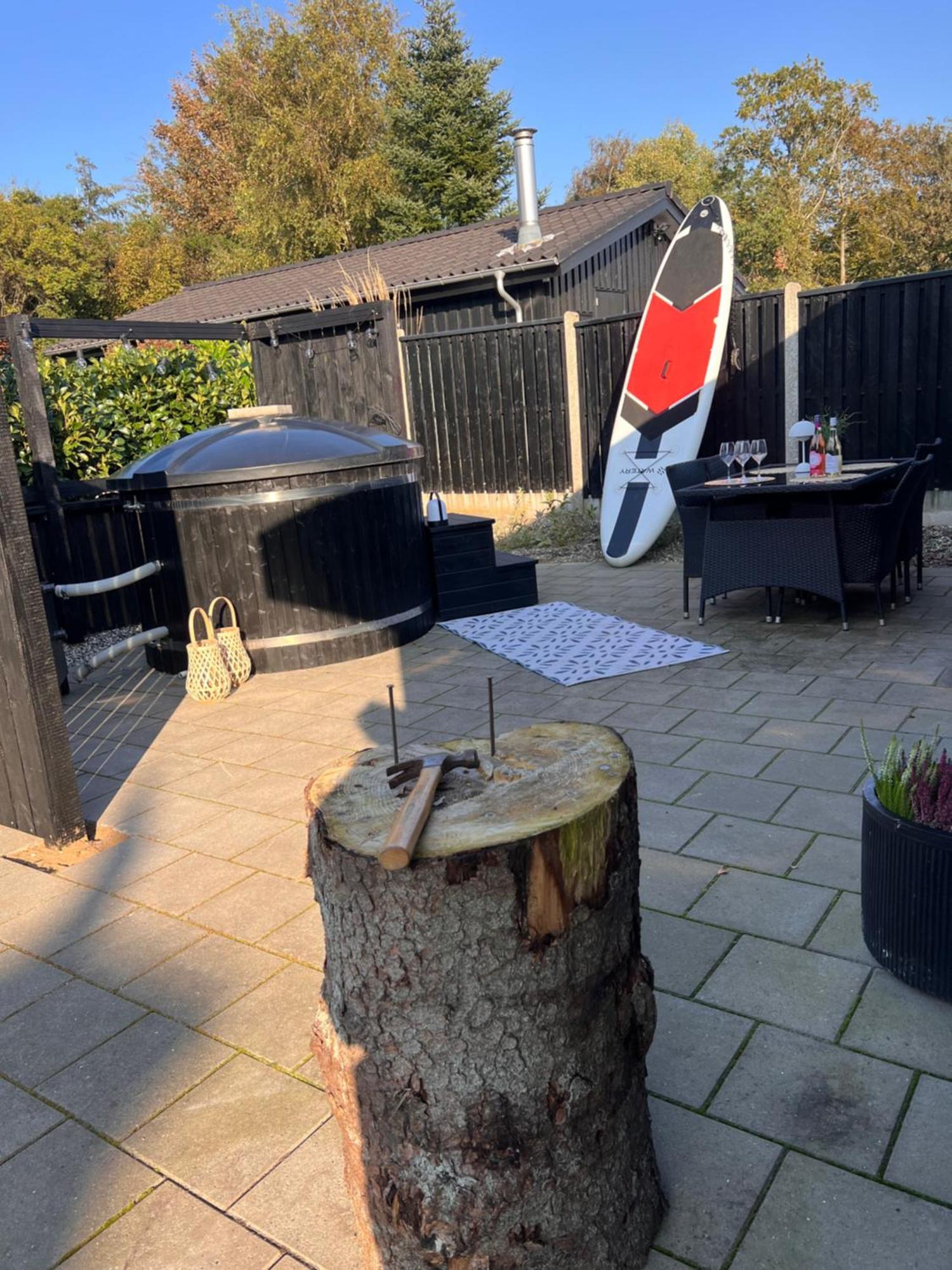 Huset Ved Soen Taet Pa Herning Og Mch Og Boxen 90 M2 Sunds Buitenkant foto